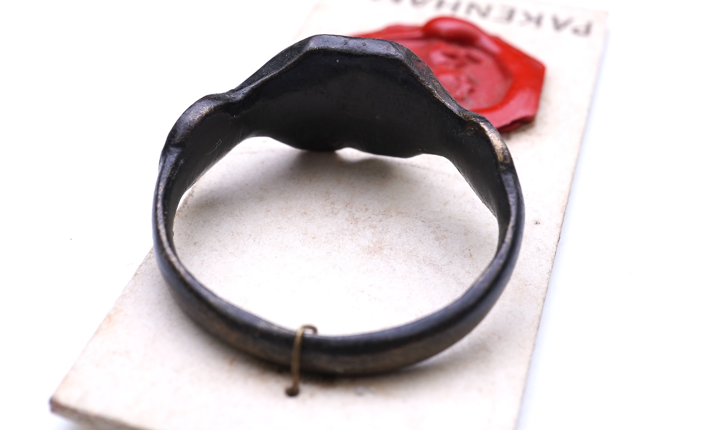 A medieval signet ring, England, circa 15th/16th century